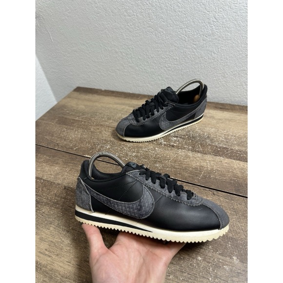Nike Shoes - Nike Cortez Classic Leather Shoes Womens Size 7 Black Gray‎ Suede 905614-002